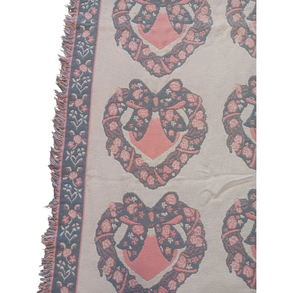 Vtg Granny Knit Cottage Chic Heart Wreath Blanket Reverse 65 x 44